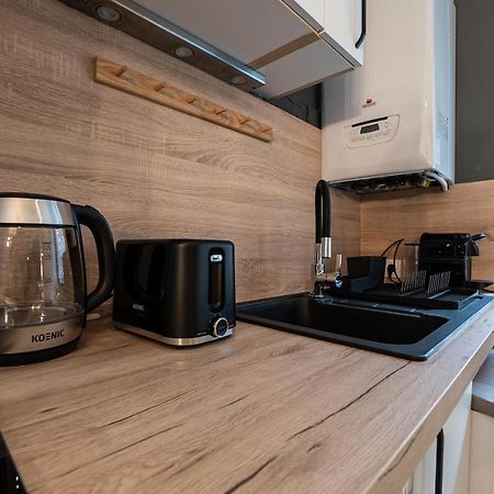 Brand-New Double Bedroom Apartment Виена Екстериор снимка