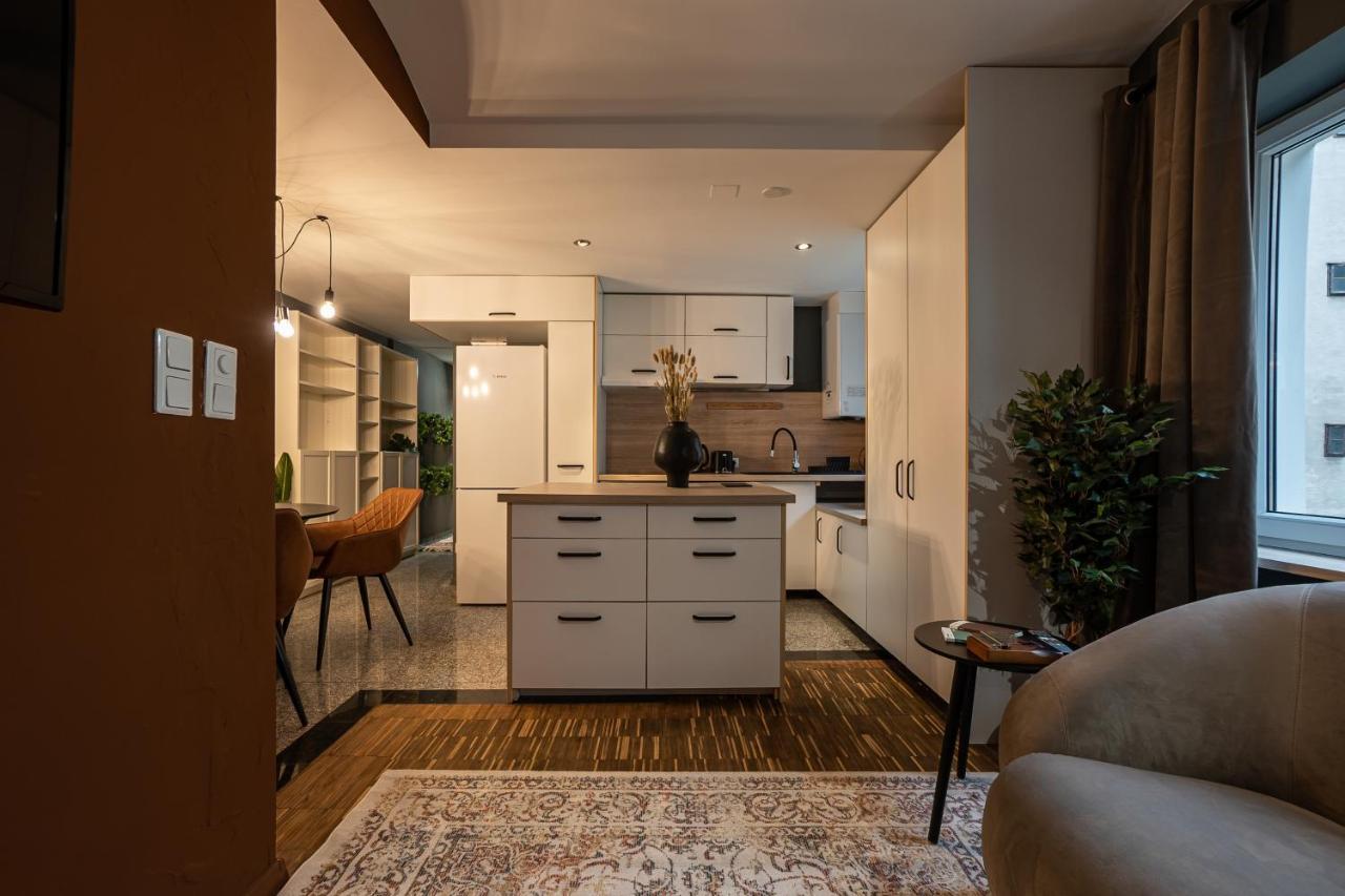 Brand-New Double Bedroom Apartment Виена Екстериор снимка